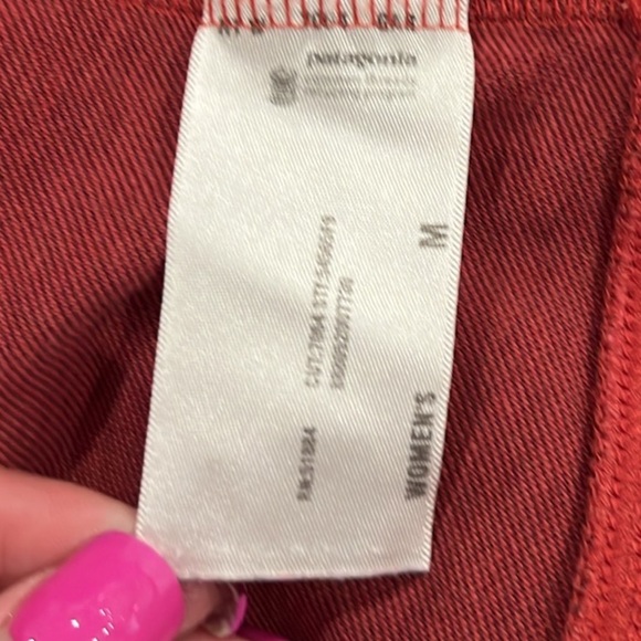 Patagonia women’s red organic cotton blend zip up hoodie size Medium - Picture 7 of 8